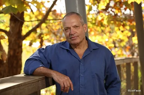 בעז