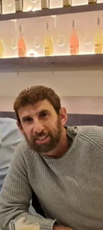  זאב פ