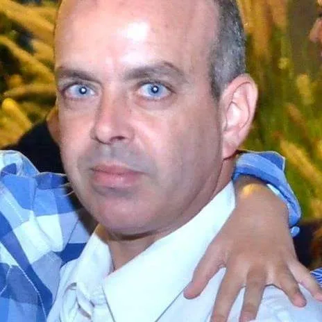 רון מנס