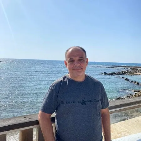 Moshe50