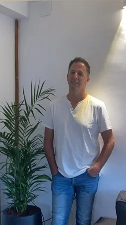 תמיר לזר 