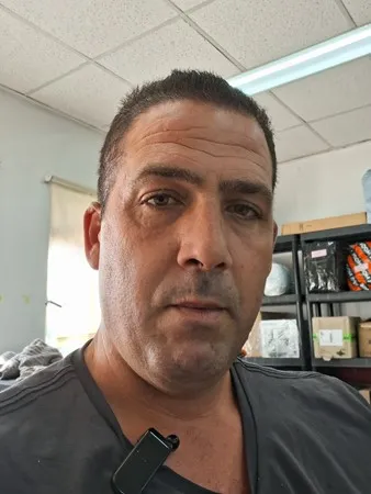 אהוב על כולם