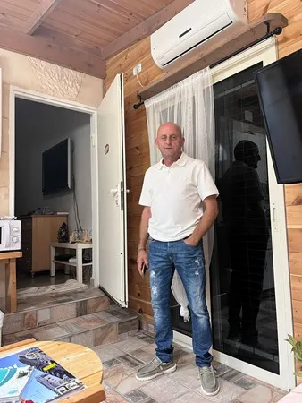 טויזר