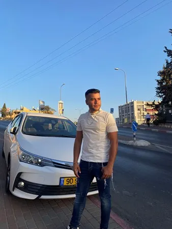 מפגש דיסקרטי
