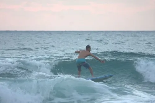 גולש אשש🏄🏽‍♂️🏄🏽‍♂️
