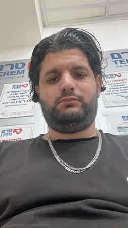 רזיאל אלמקייס 