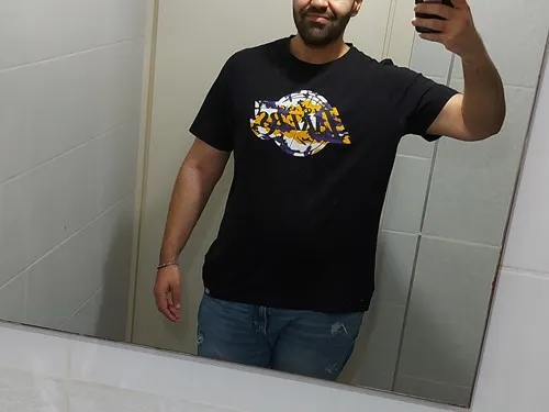 ע.י.