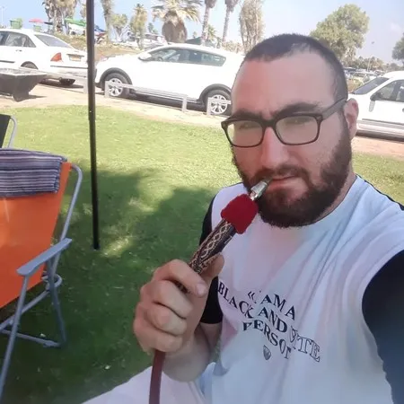 עמתי