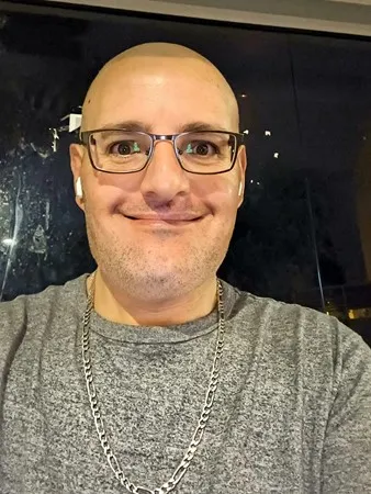  BDror