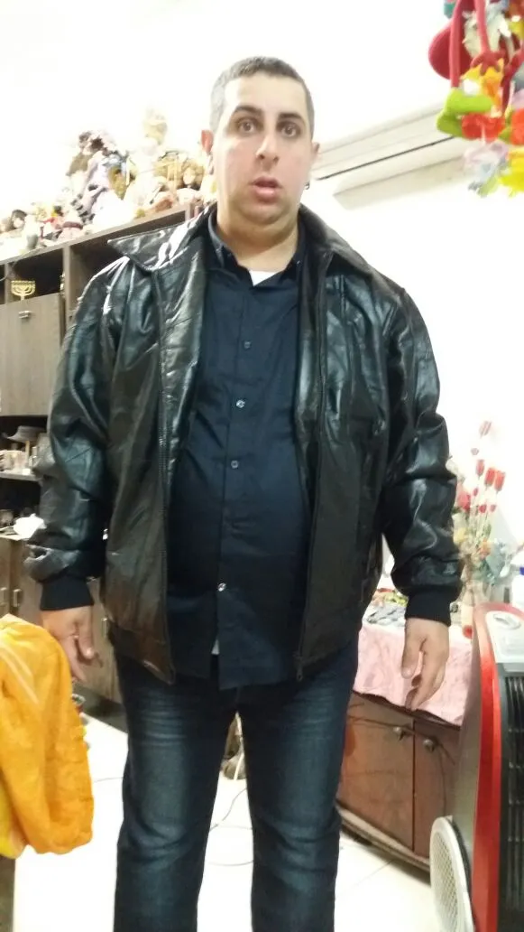 גבר רציני